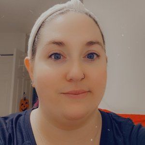 Meet your Posher, Diana and Jilean